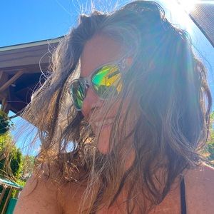 Meet your Posher, Dana